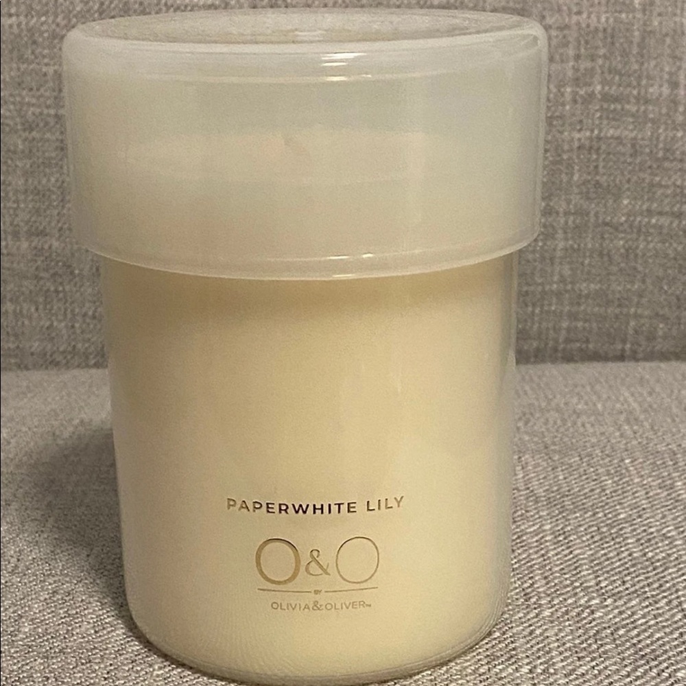 Olivia & Oliver Paperwhite Lily Candle NEW